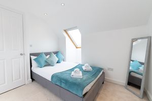 Photo 9- click for photo gallery